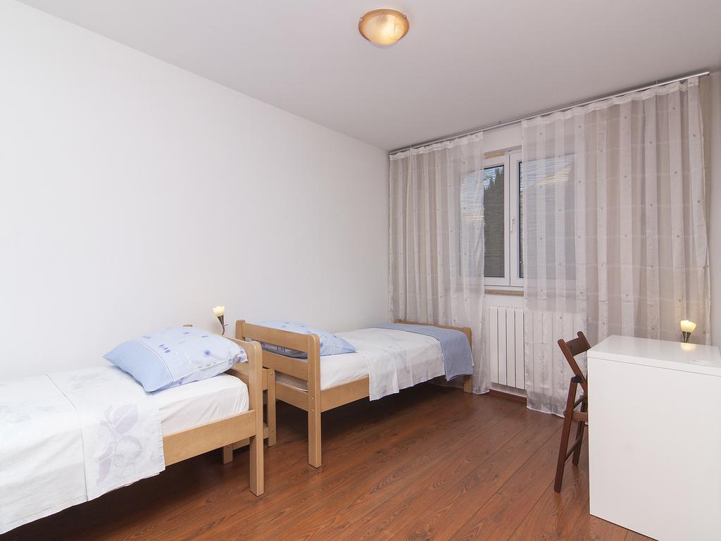 Apartments Ceja Near Sea Medulin Extérieur photo