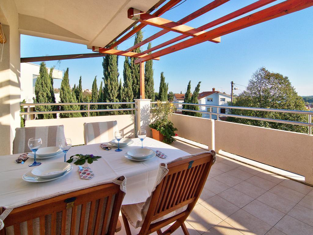 Apartments Ceja Near Sea Medulin Chambre photo