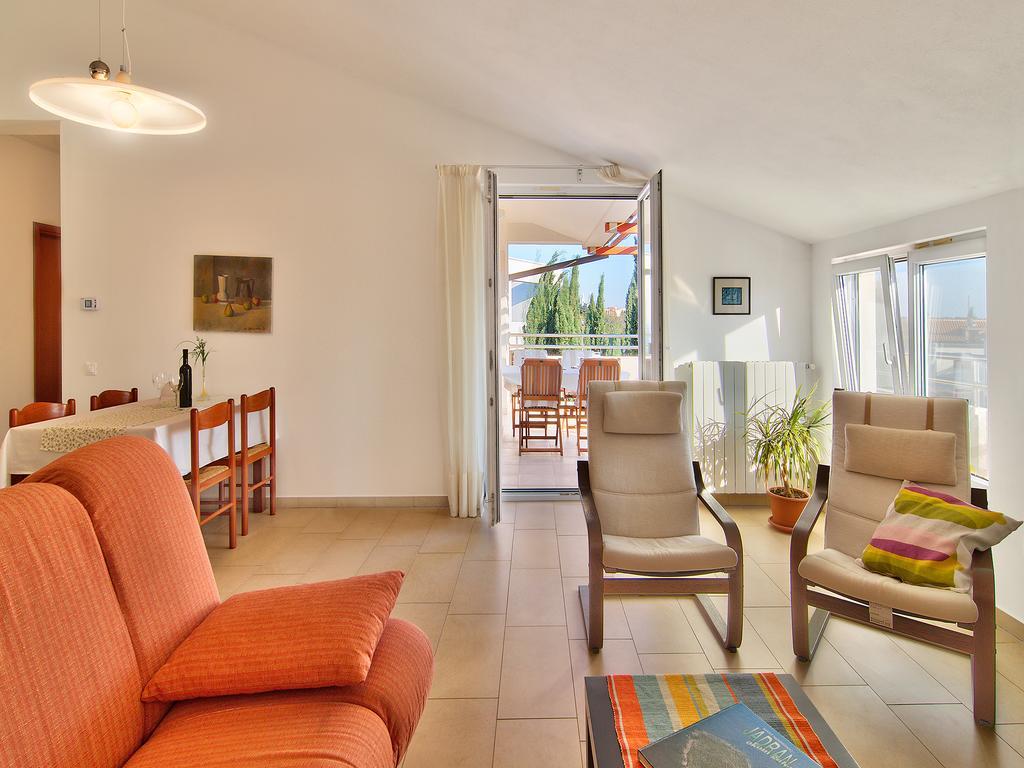 Apartments Ceja Near Sea Medulin Chambre photo
