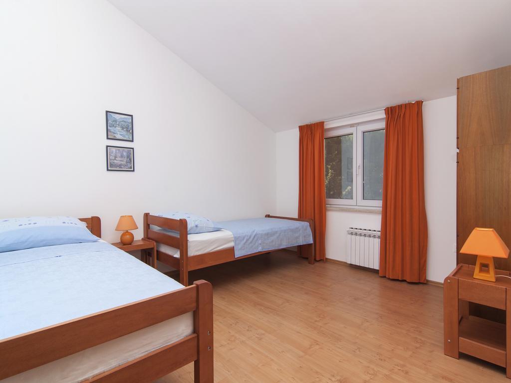 Apartments Ceja Near Sea Medulin Extérieur photo